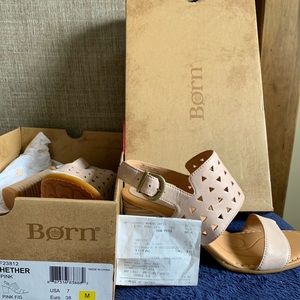 Brand New Born pink wedges